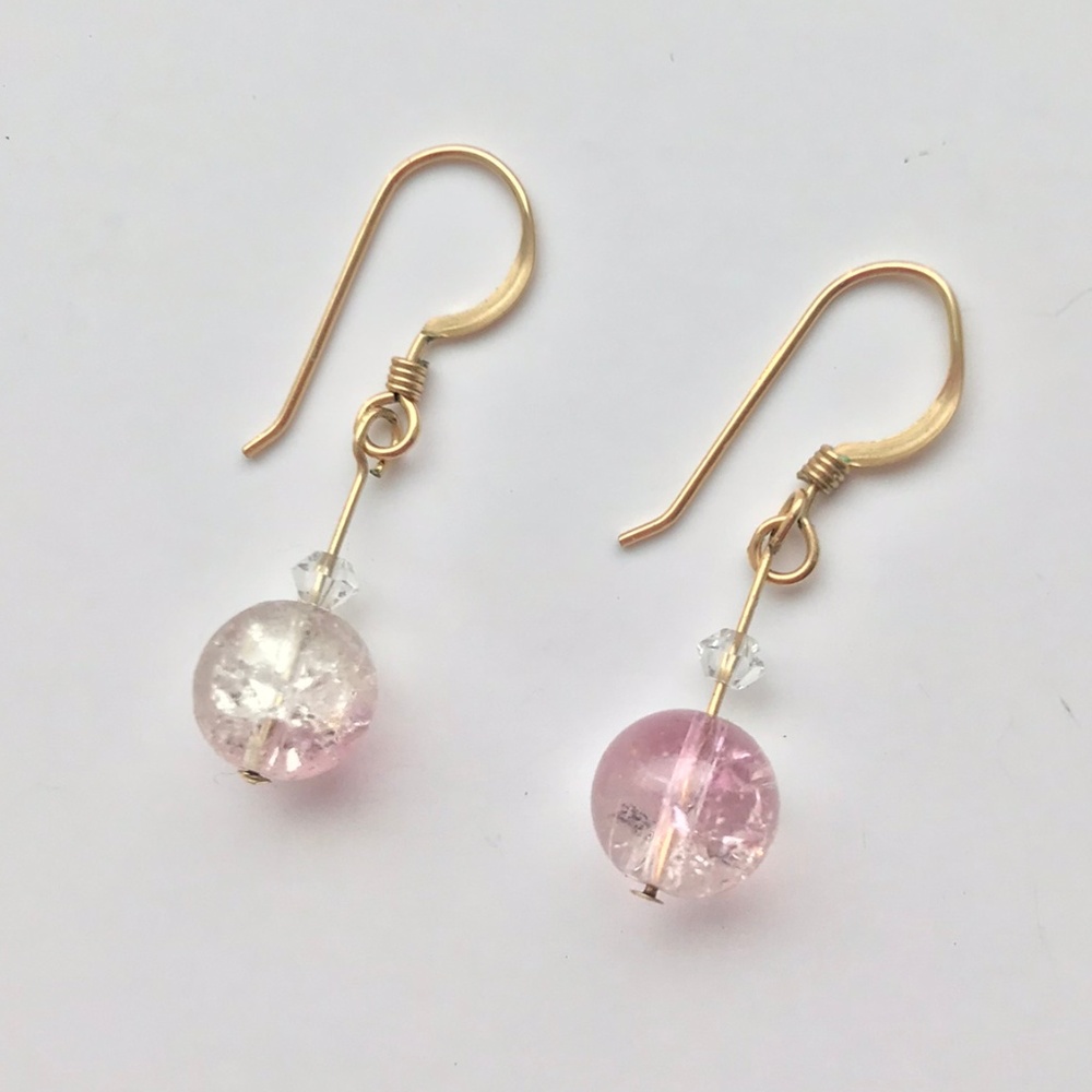 Adorable Pink/White/Gold Pearly Earrings | Classic